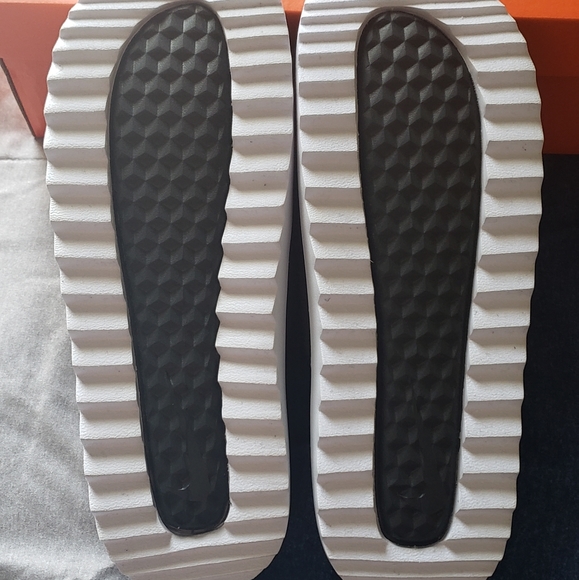 Nike Asuna Slides Size 13 - Picture 3 of 4